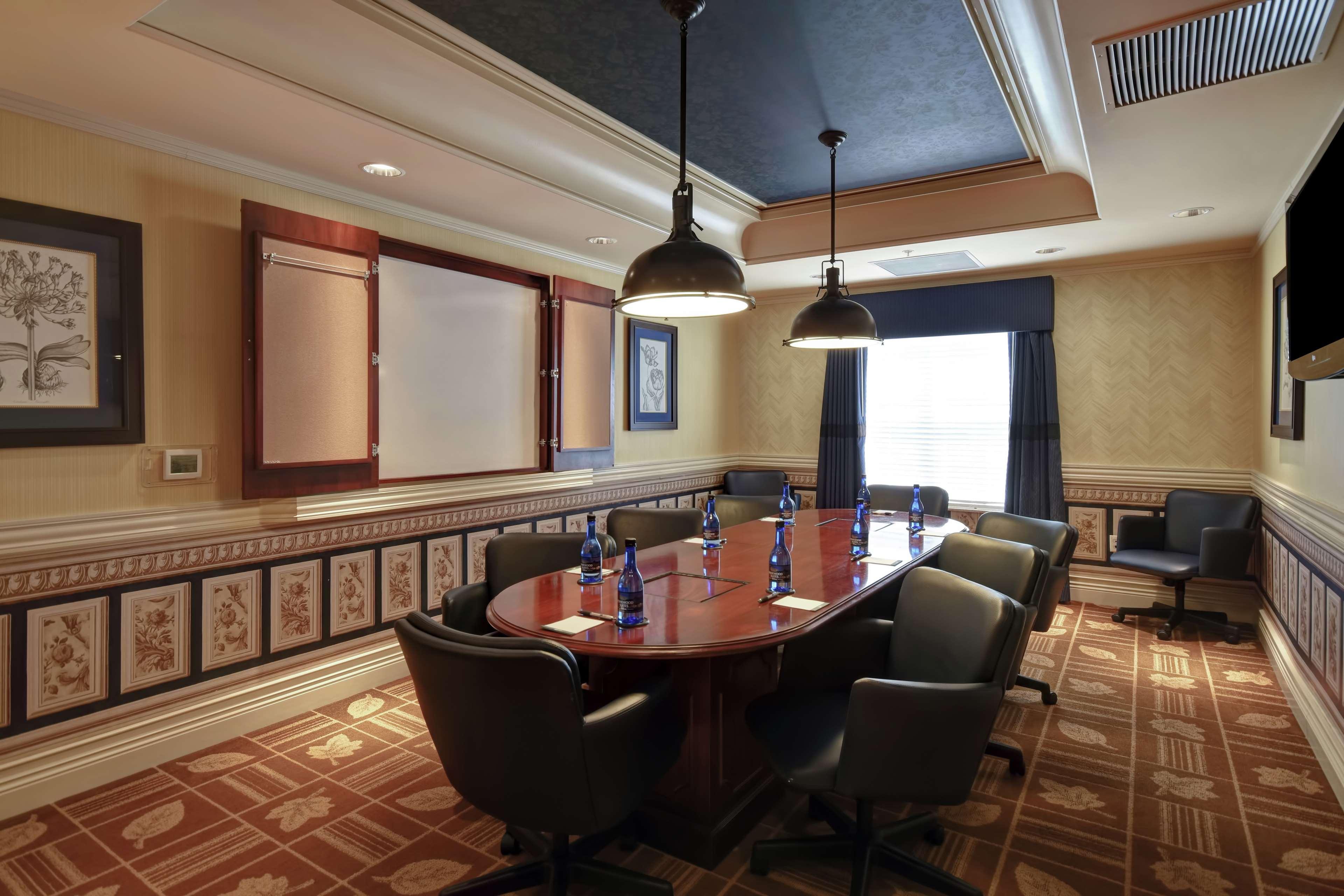 Homewood Suites By Hilton At The Waterfront Wichita Dış mekan fotoğraf