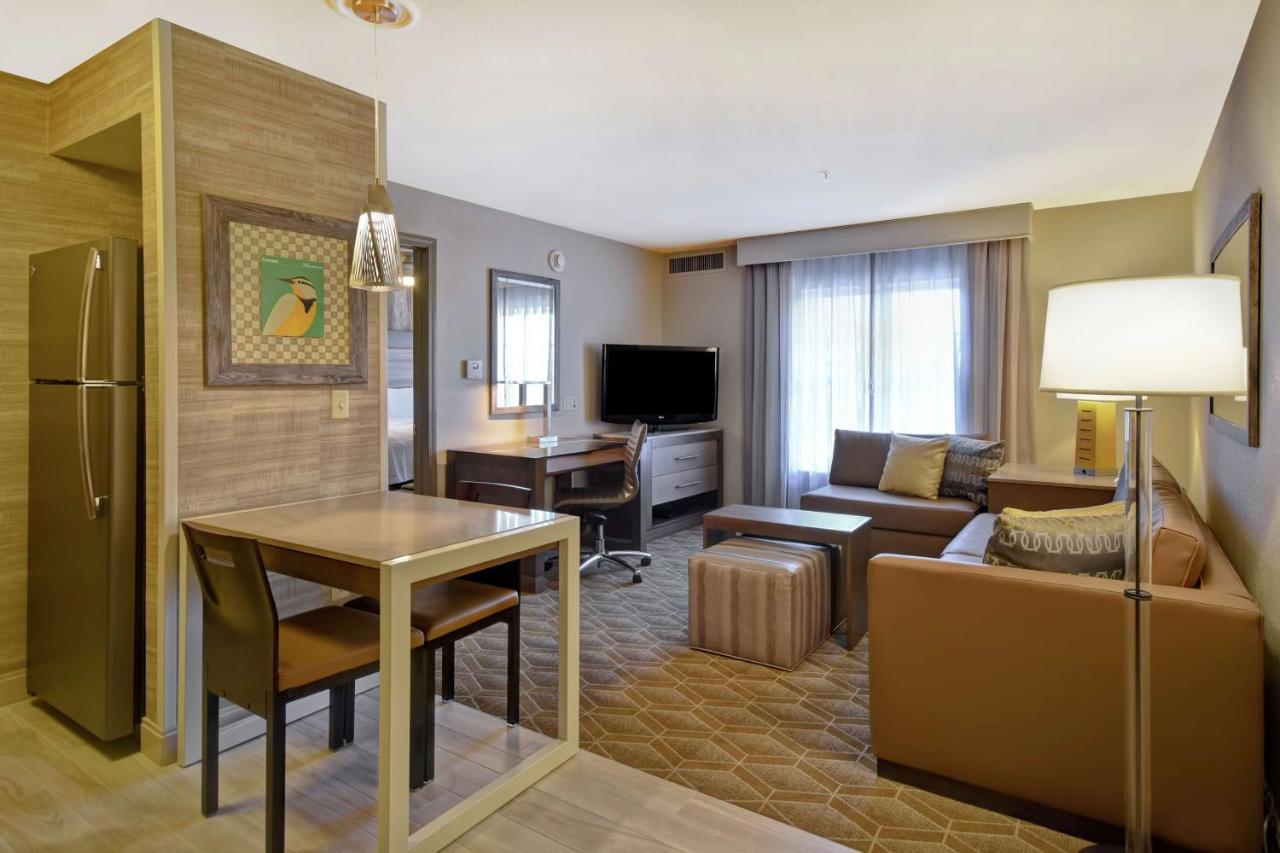 Homewood Suites By Hilton At The Waterfront Wichita Dış mekan fotoğraf