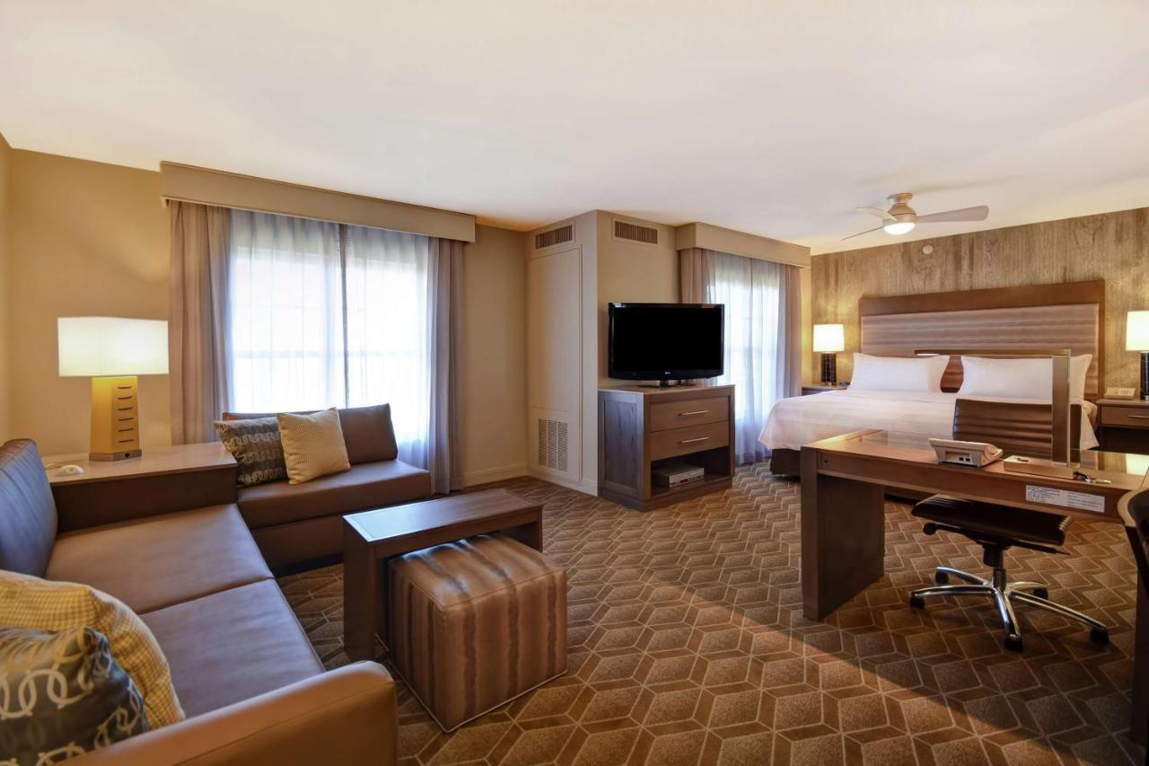 Homewood Suites By Hilton At The Waterfront Wichita Dış mekan fotoğraf