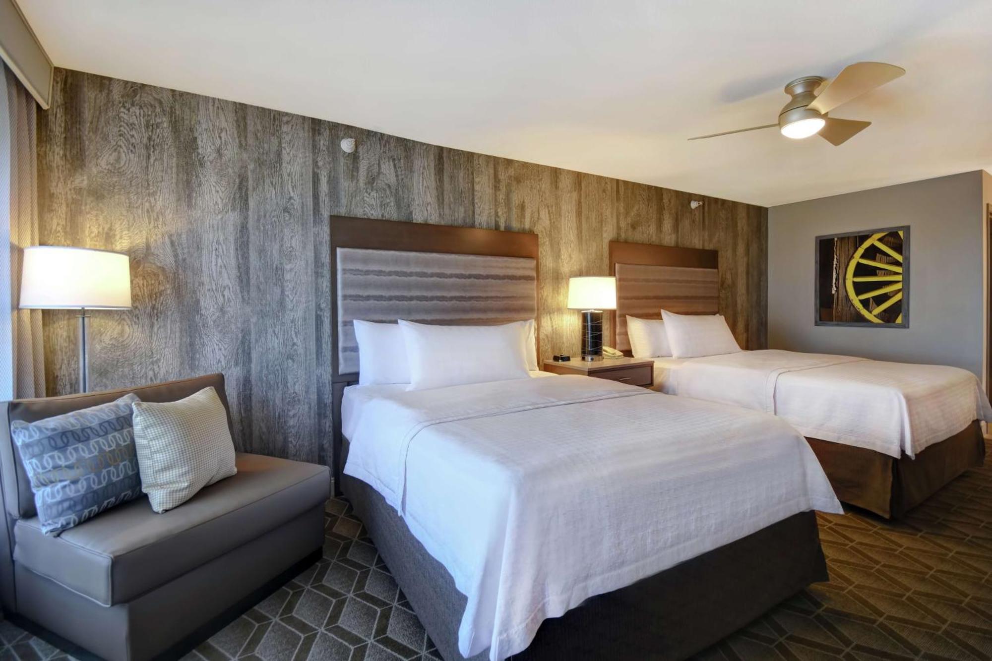 Homewood Suites By Hilton At The Waterfront Wichita Dış mekan fotoğraf